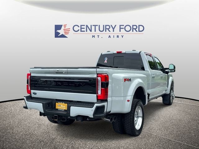 2025 Ford F-450 Platinum DRW