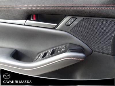 2024 Mazda Mazda3 2.5 Carbon Turbo