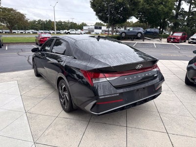 2024 Hyundai Elantra Limited