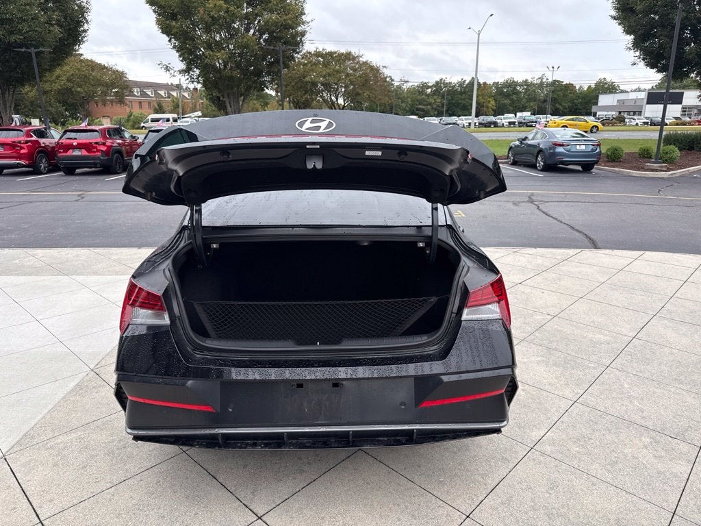 2024 Hyundai Elantra Limited