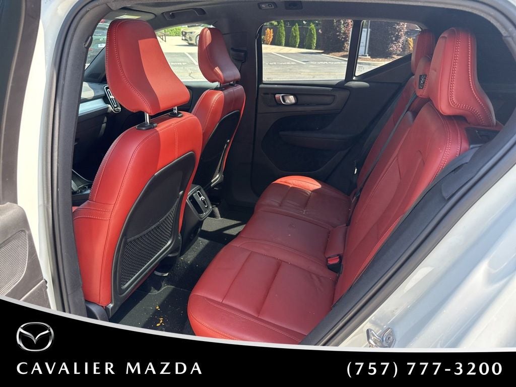 2019 Volvo XC40 Momentum