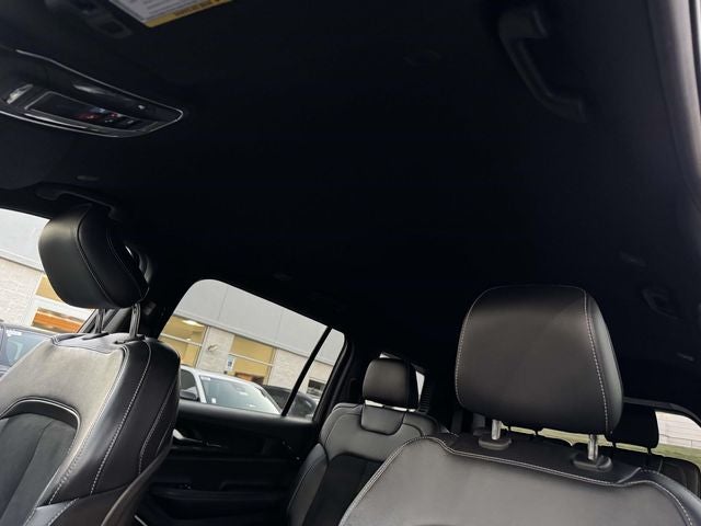 2022 Jeep Grand Cherokee L Altitude 4x4