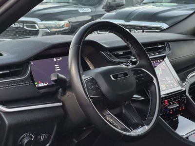 2022 Jeep Grand Cherokee L Altitude 4x4