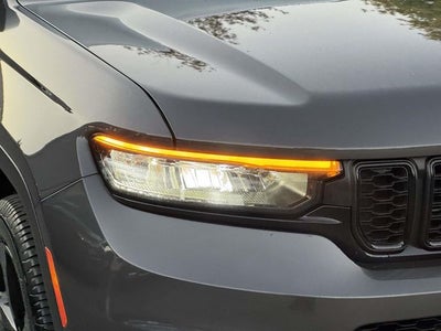 2022 Jeep Grand Cherokee L Altitude 4x4