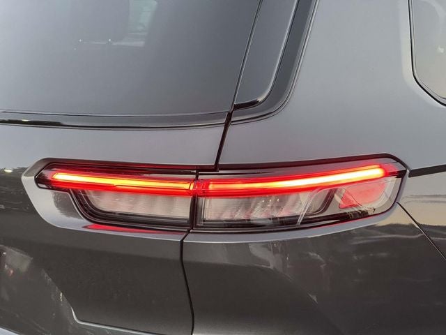 2022 Jeep Grand Cherokee L Altitude 4x4