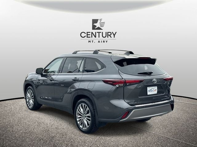 2024 Toyota Highlander Platinum