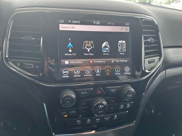 2020 Jeep Grand Cherokee Laredo