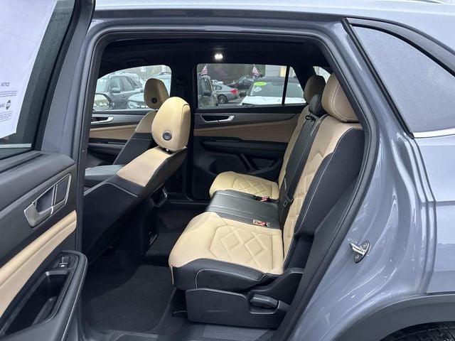 2024 Volkswagen Atlas Cross Sport 2.0T SE w/ Technology