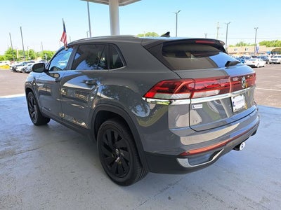 2024 Volkswagen Atlas Cross Sport 2.0T SE w/ Technology