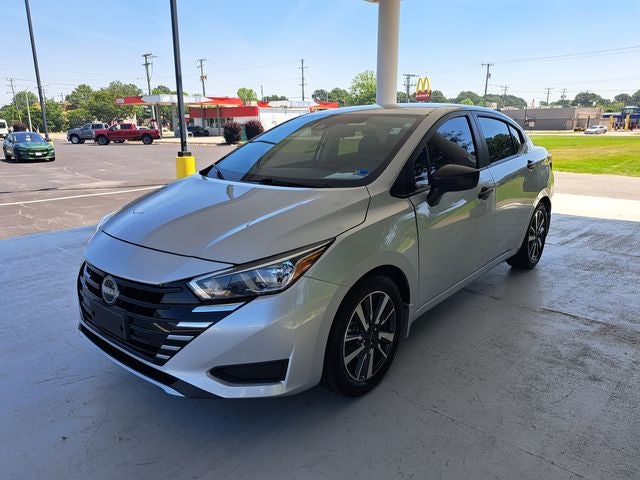 2023 Nissan Versa 1.6 S
