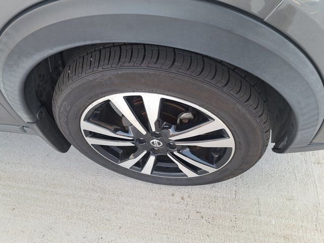 2019 Nissan Kicks SR