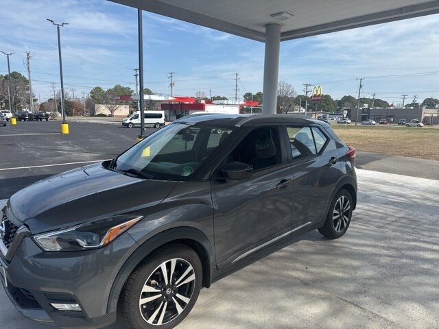 2019 Nissan Kicks SR