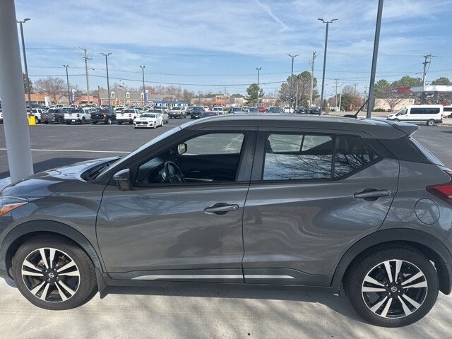 2019 Nissan Kicks SR