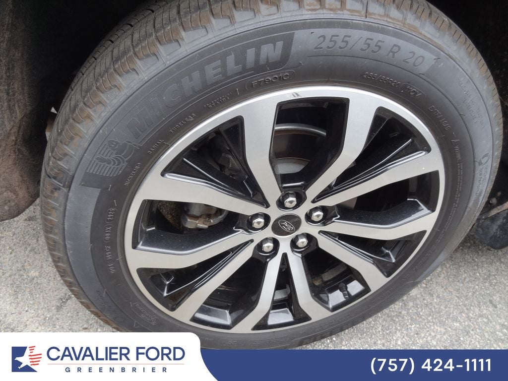 2022 Ford Explorer ST-Line