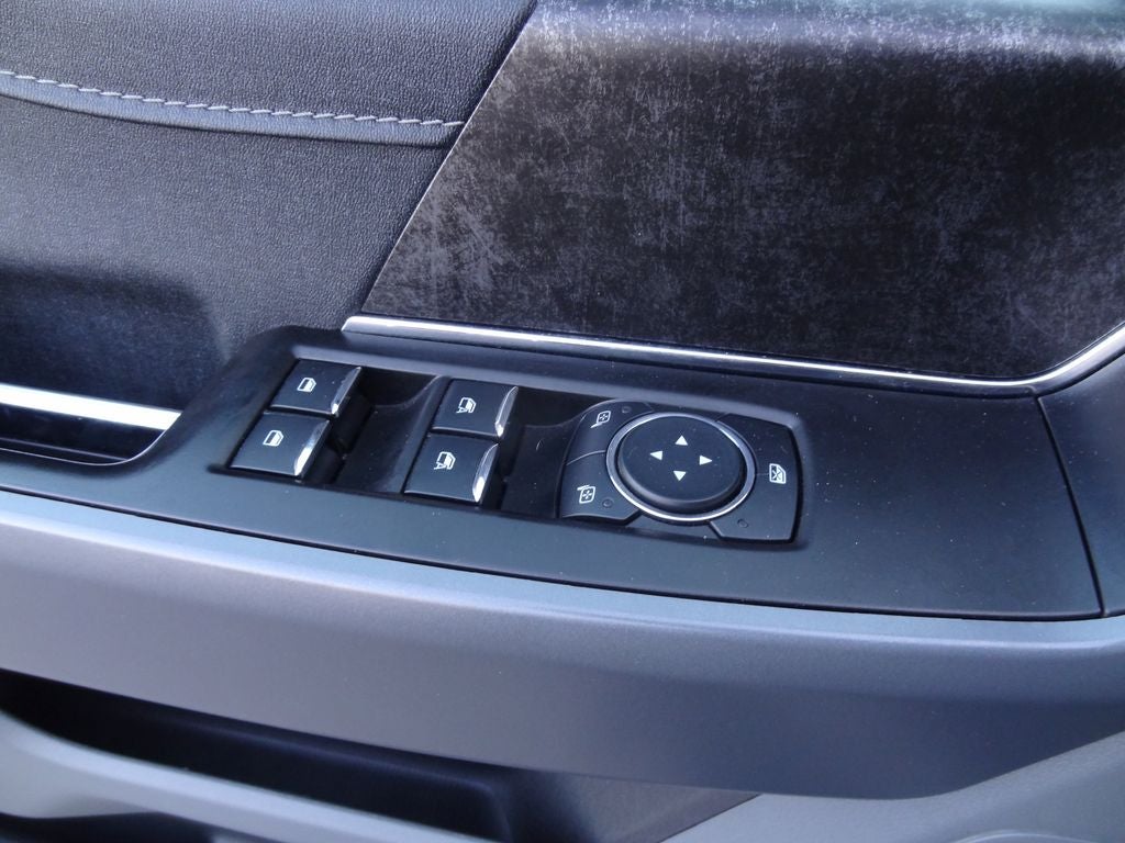 2023 Ford F-150 Lightning XLT