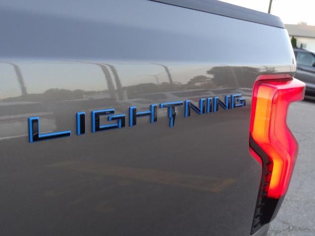 2023 Ford F-150 Lightning XLT