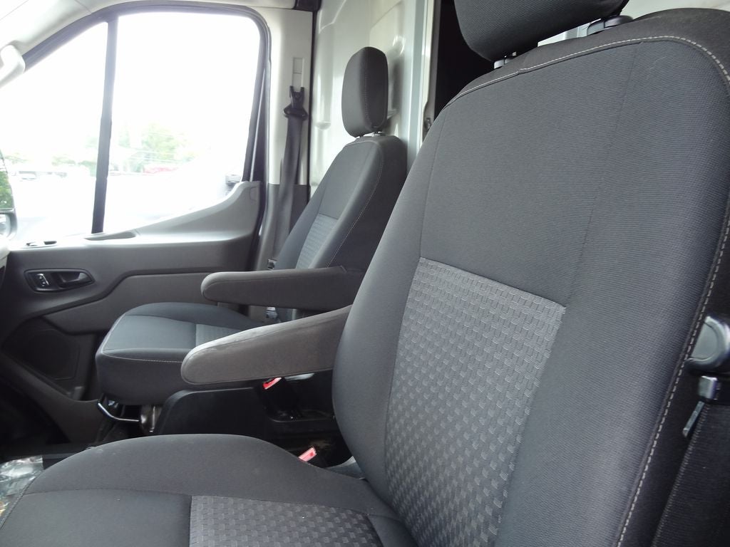 2022 Ford Transit-350 Base