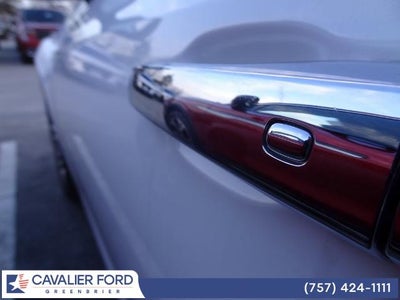 2016 Chrysler 300C Base