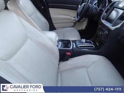 2016 Chrysler 300C Base