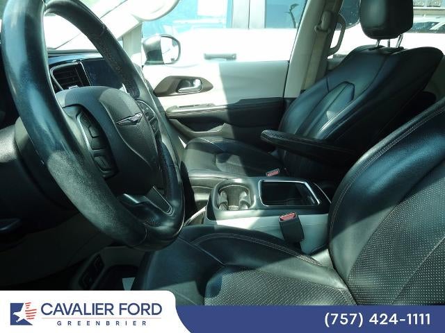 2017 Chrysler Pacifica Touring L Plus