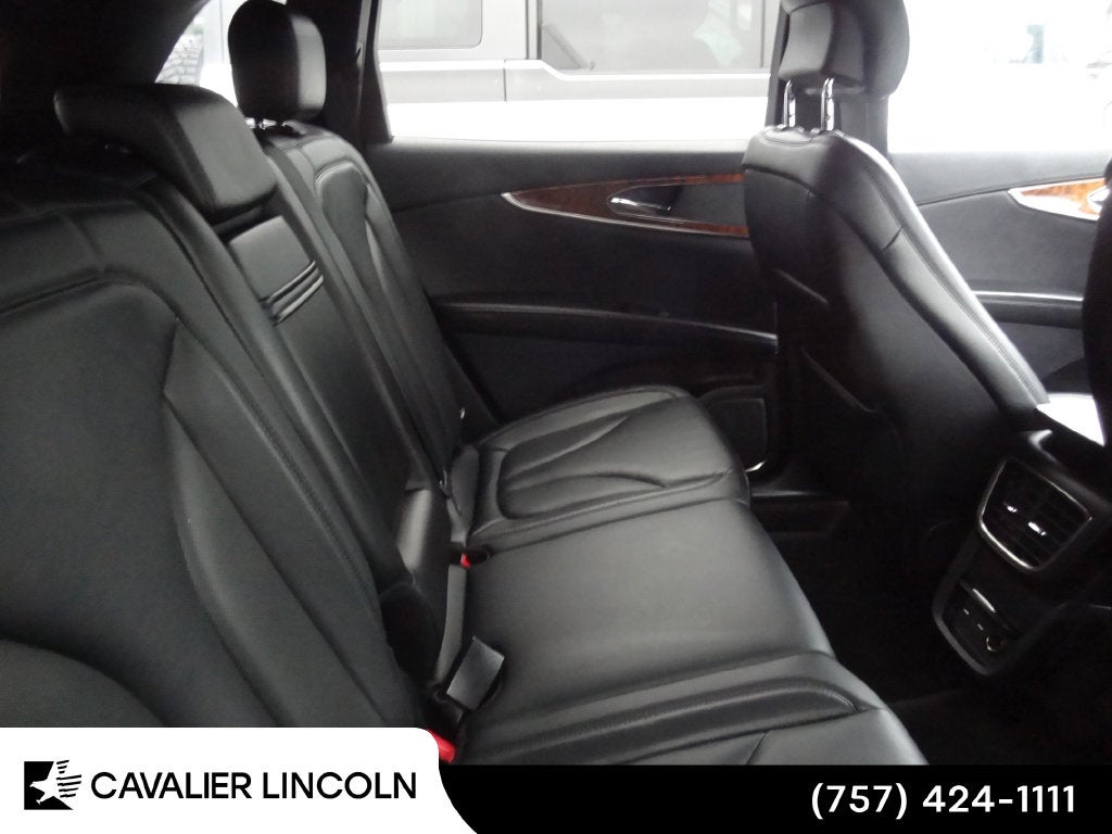 2019 Lincoln Nautilus Select