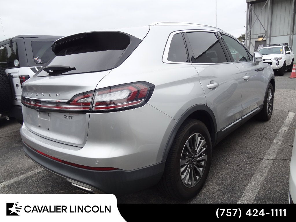 2019 Lincoln Nautilus Select