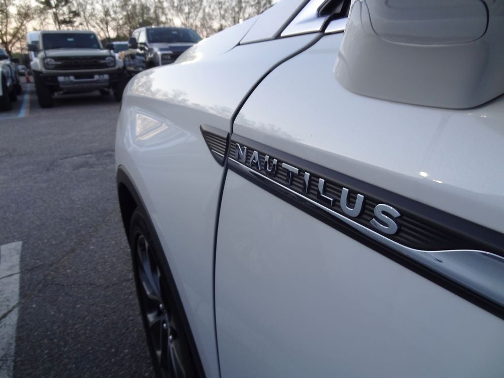 2023 Lincoln Nautilus Reserve Reserve