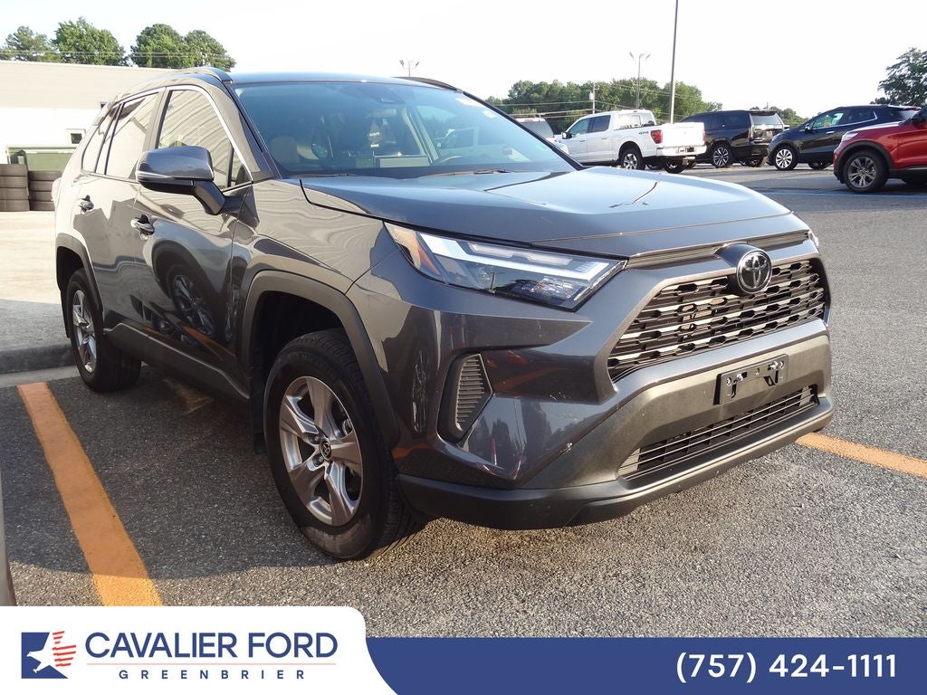 2025 Toyota RAV4 XLE