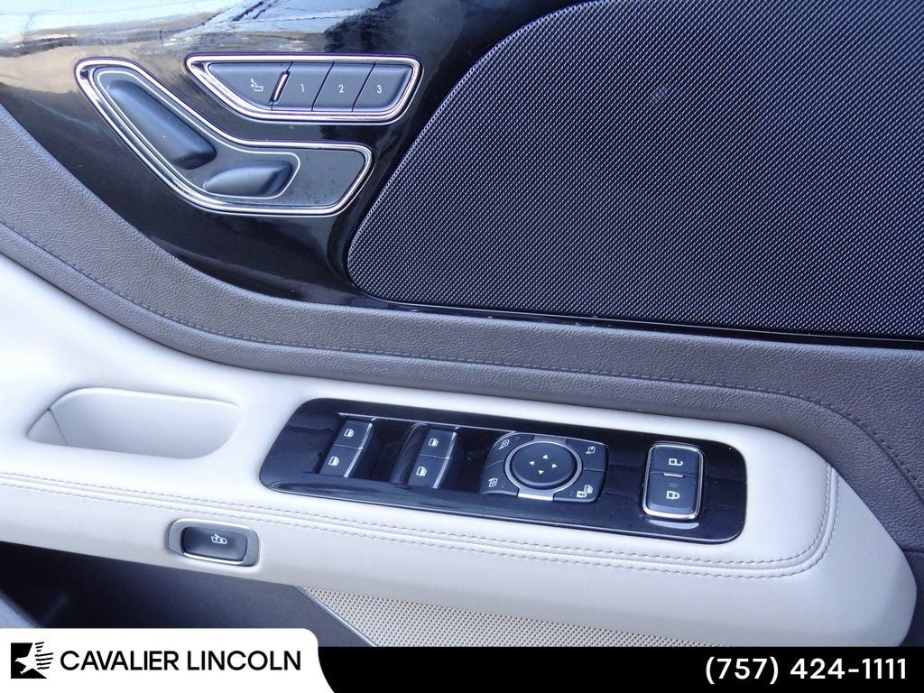 2023 Lincoln Aviator Standard