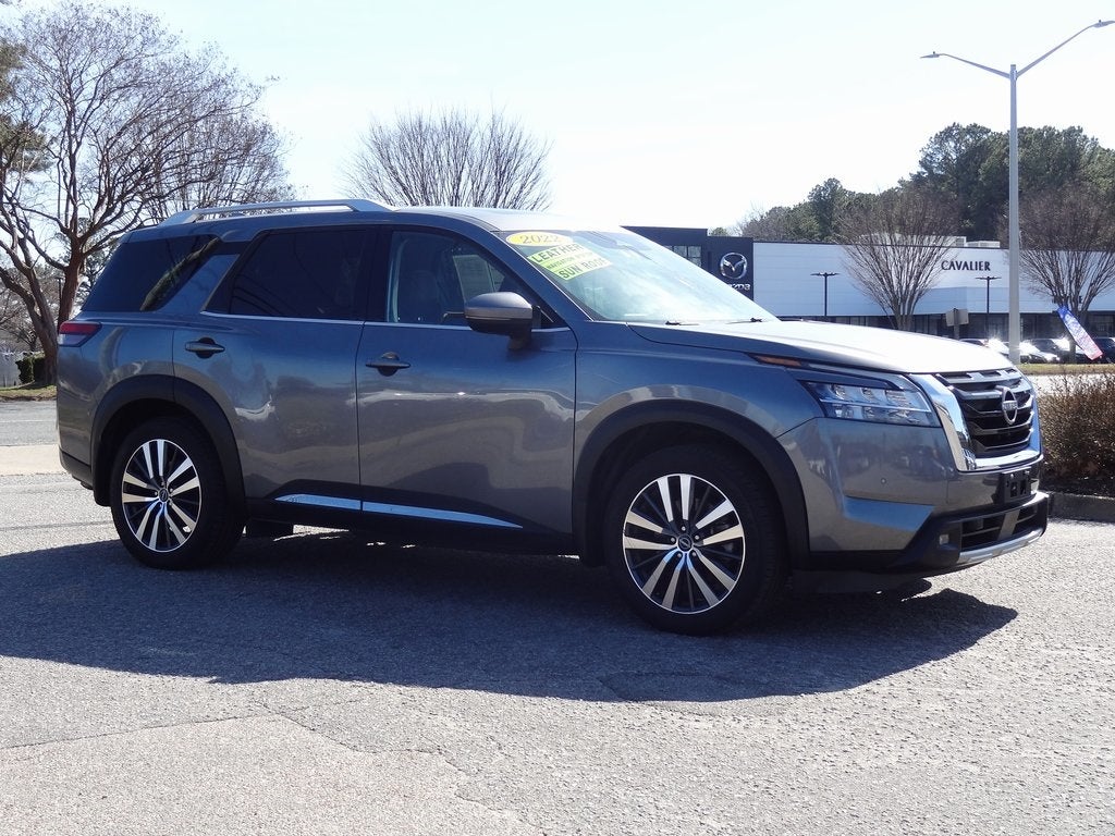 2022 Nissan Pathfinder Platinum