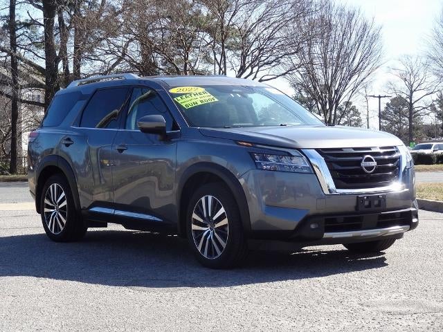 2022 Nissan Pathfinder Platinum