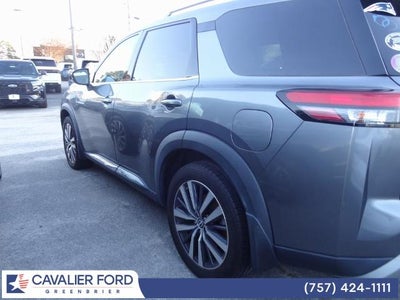 2022 Nissan Pathfinder Platinum