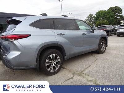 2022 Toyota Highlander XLE