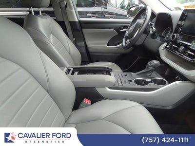 2022 Toyota Highlander XLE