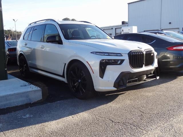 2024 BMW X7 M60i