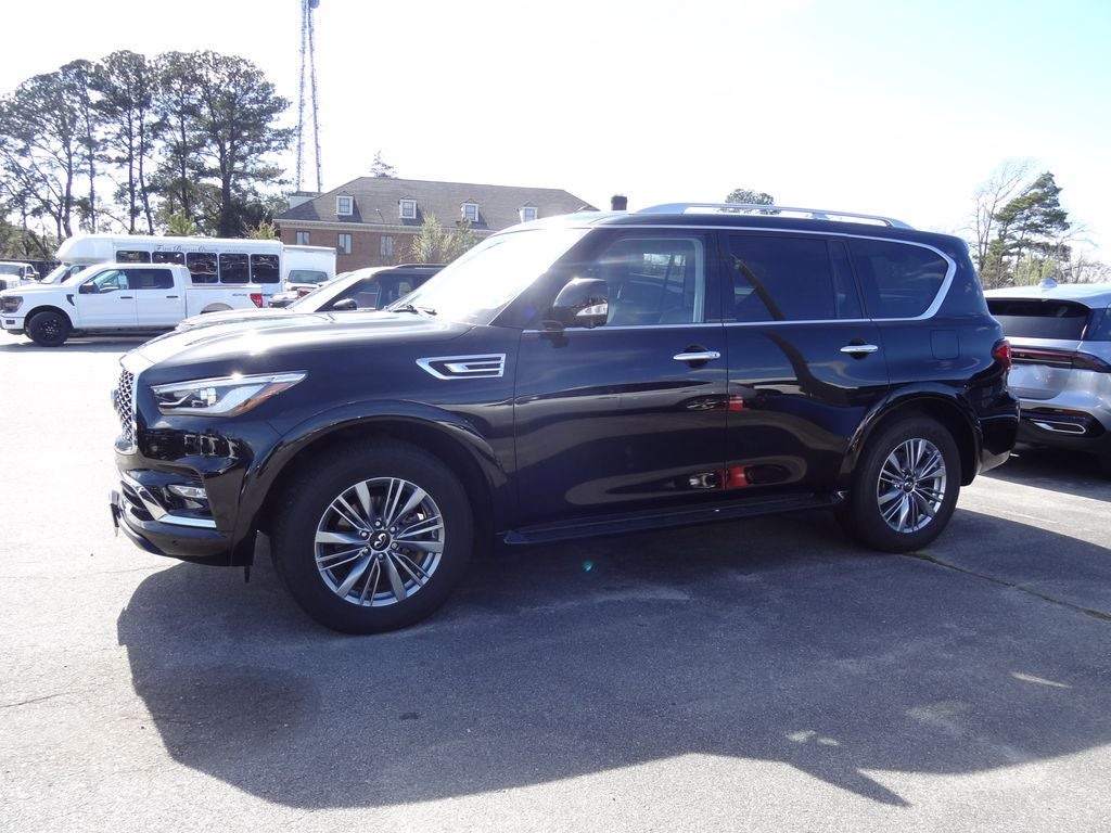 2022 INFINITI QX80 LUXE Luxe