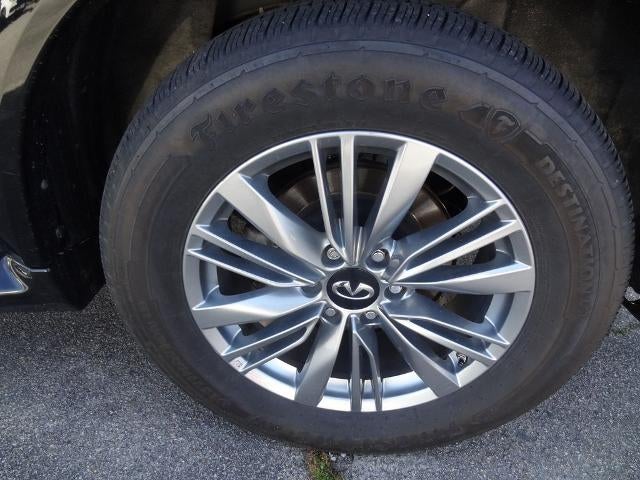 2022 INFINITI QX80 LUXE Luxe