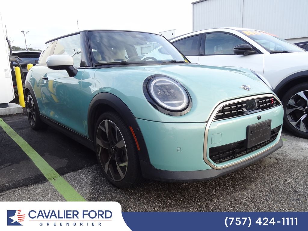 2025 MINI Cooper S Iconic