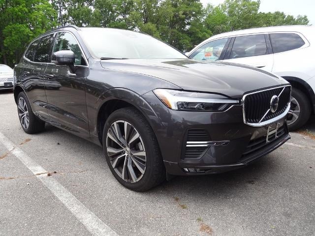 2022 Volvo XC60 B5 Momentum