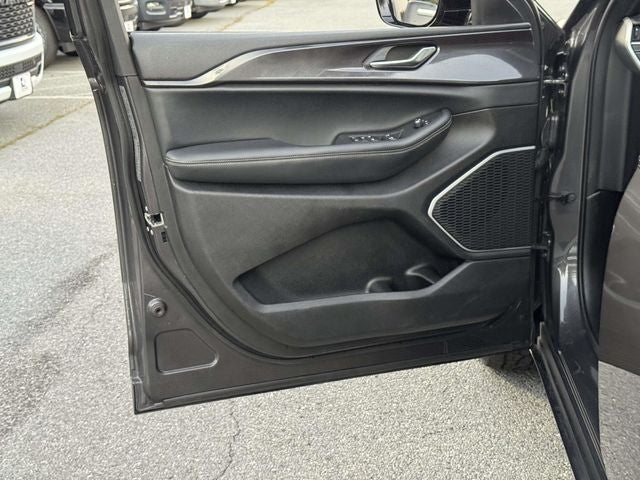 2022 Jeep Grand Cherokee L Altitude