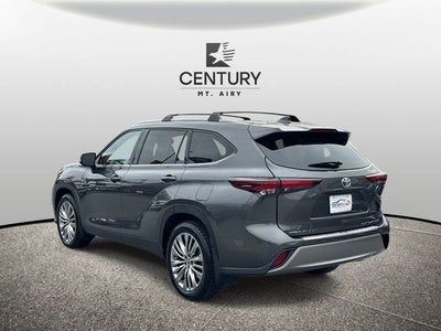 2024 Toyota Highlander Platinum