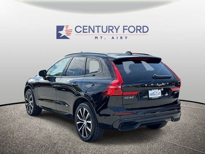 2024 Volvo XC60 B5 Plus Dark Theme