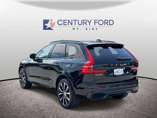 2024 Volvo XC60 B5 Plus Dark Theme
