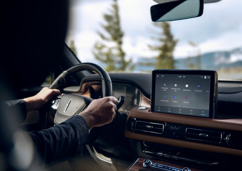 The center touch screen in a 2024 Lincoln Aviator® SUV is shown | Cavalier Lincoln in Chesapeake VA