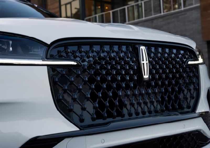 The front grille of a 2026 Lincoln Aviator® SUV is shown. | Cavalier Lincoln in Chesapeake VA