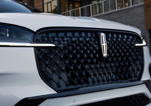 The front grille of a 2026 Lincoln Aviator® SUV is shown. | Cavalier Lincoln in Chesapeake VA
