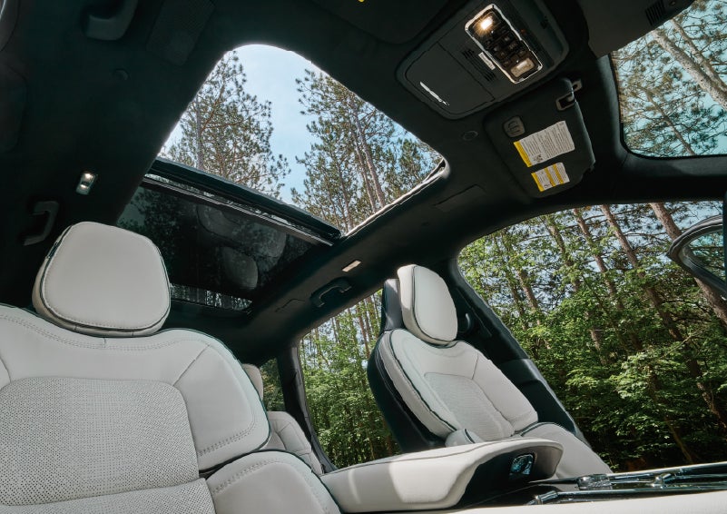 The front seats of a 2027 Lincoln Aviator® Black Label™ SUV | Cavalier Lincoln in Chesapeake VA