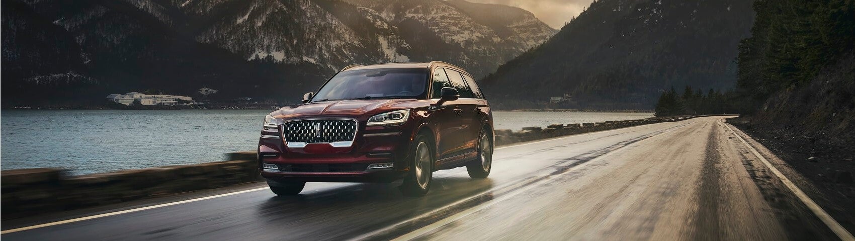 Lincoln Aviator on Road in Red Snipped