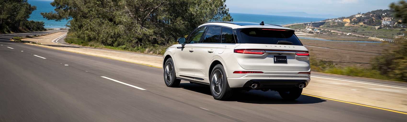 Lincoln Corsair vs Ford Edge Chesapeake VA