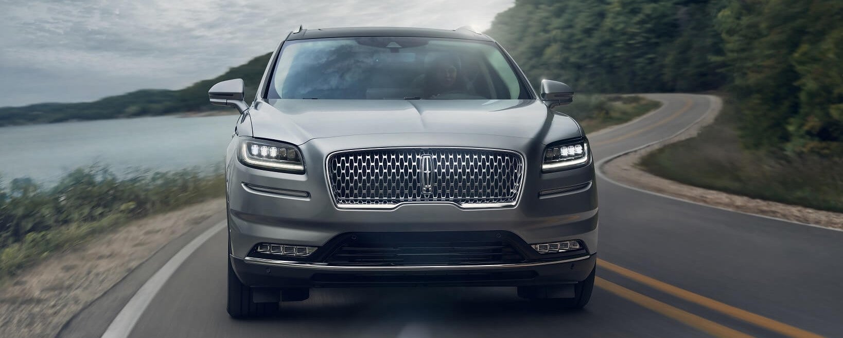 Lincoln Nautilus vs Ford Explorer